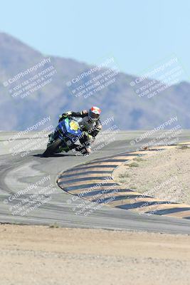 media/Oct-05-2025-CVMA (Sun) [[beeef4f201]]/Race 11-500-400(4)-350 Supersport/